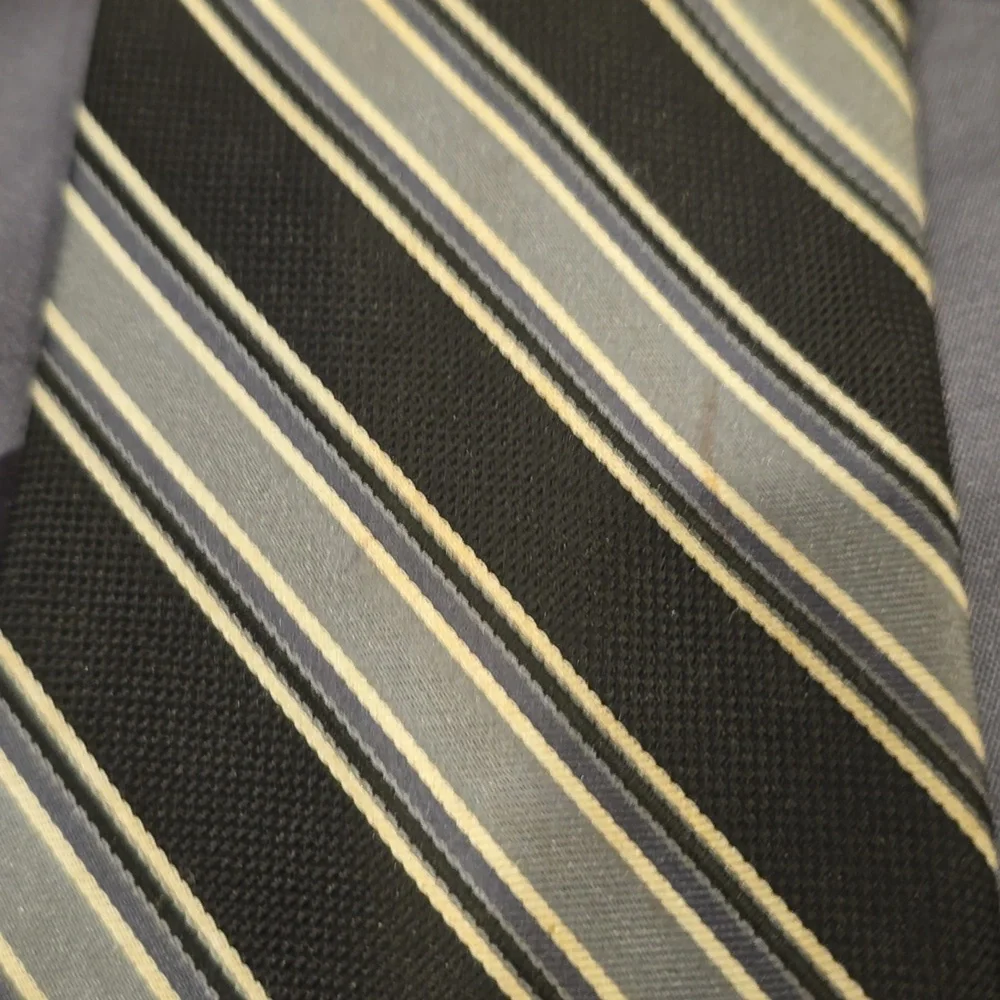 ❤️10/$13 like new mens neck tie